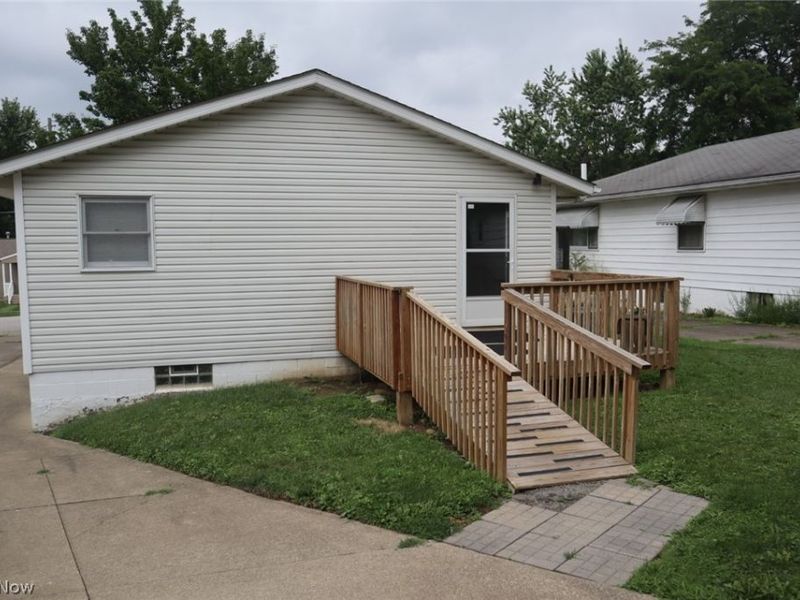 288 E Cassell Avenue, Barberton, OH 44203 Photo 15