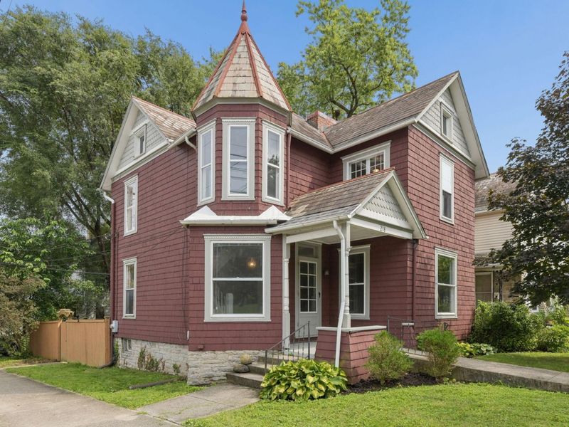 218 N Sandusky Street , Delaware, OH 43015 Photo 2
