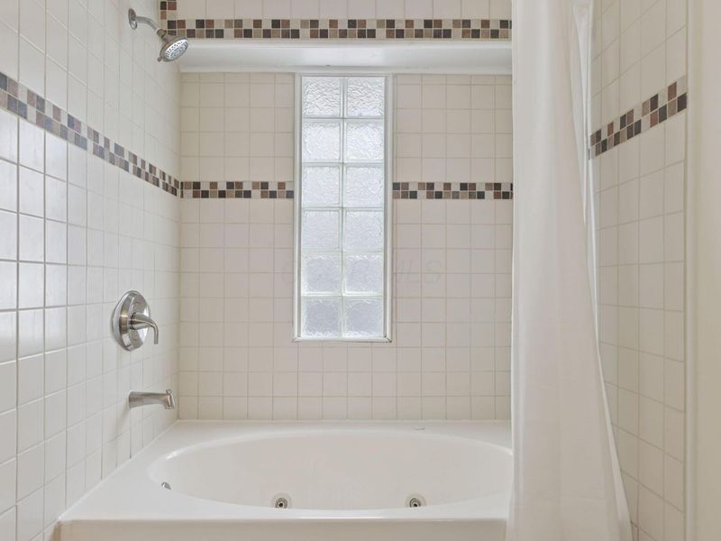 218 N Sandusky Street , Delaware, OH 43015 Photo 27