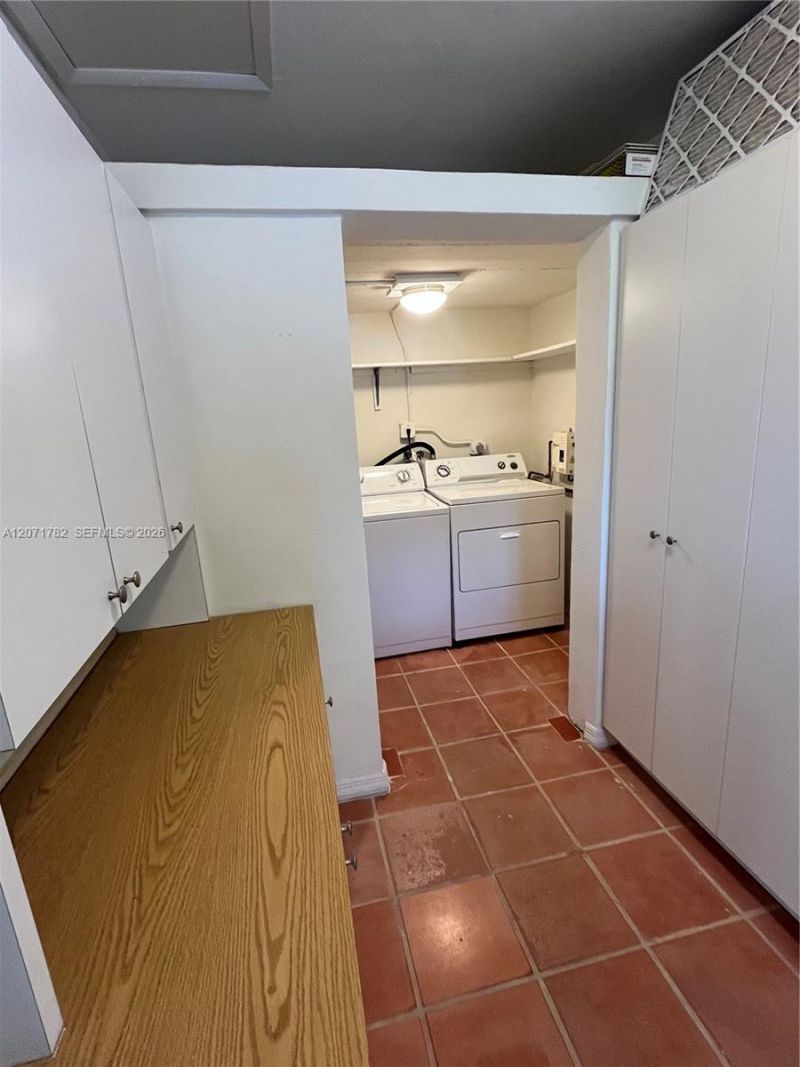 2353 SW 4th St, Miami, FL 33135 Photo