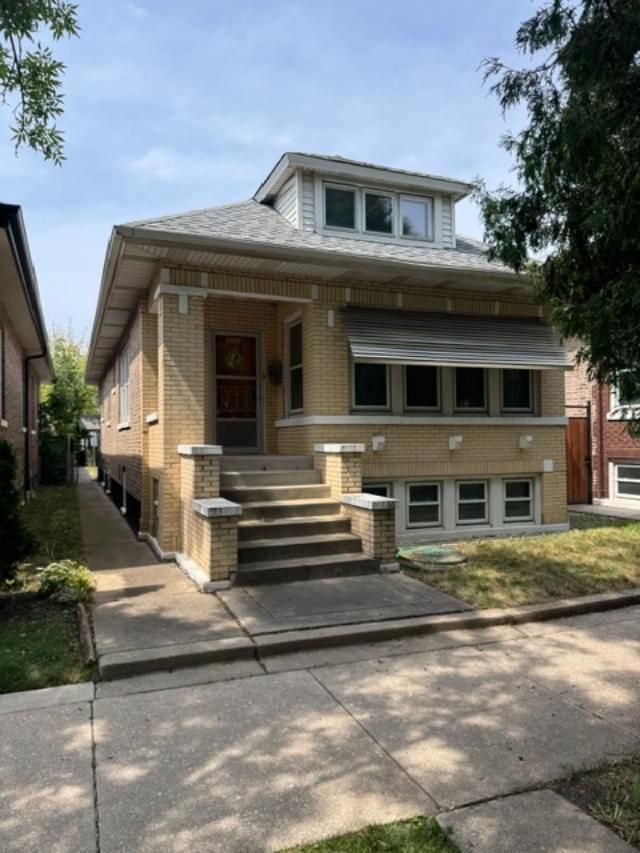 4936 S Kedvale Avenue, Chicago, IL 60632 Main Photo