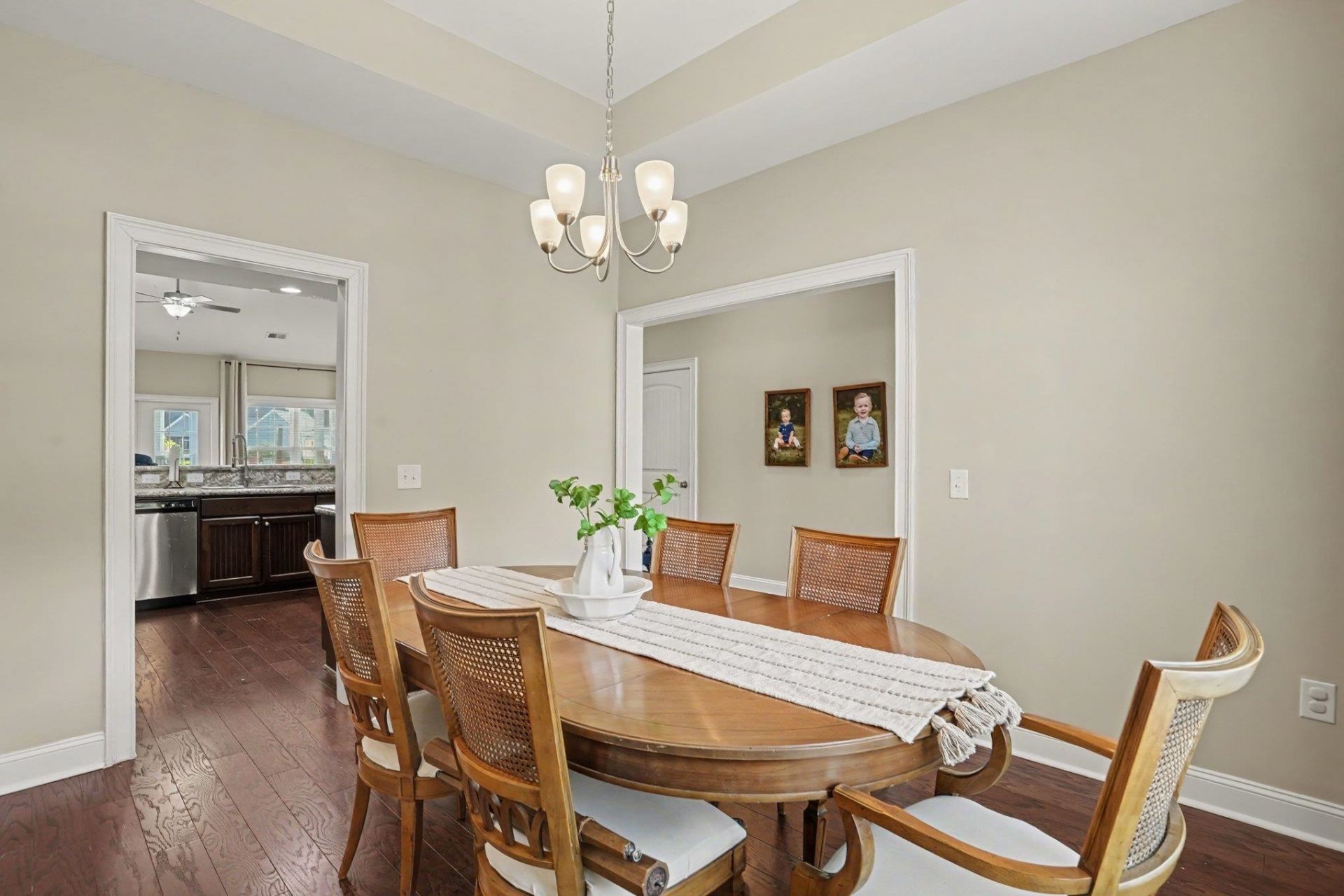 4025 Ridgewood Dr. Photo 10