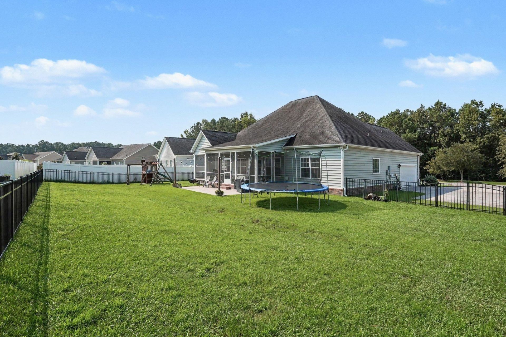 4025 Ridgewood Dr. Photo 35