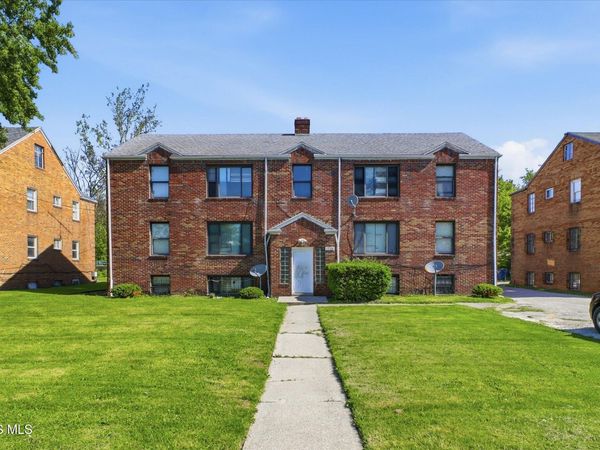 1364 N Cove Boulevard , Toledo, OH 43606