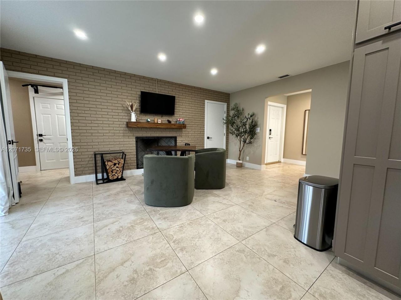 8203 NW 37th St, Coral Springs, FL 33065 Photo