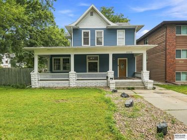 1525 A Street, Lincoln, NE 68502