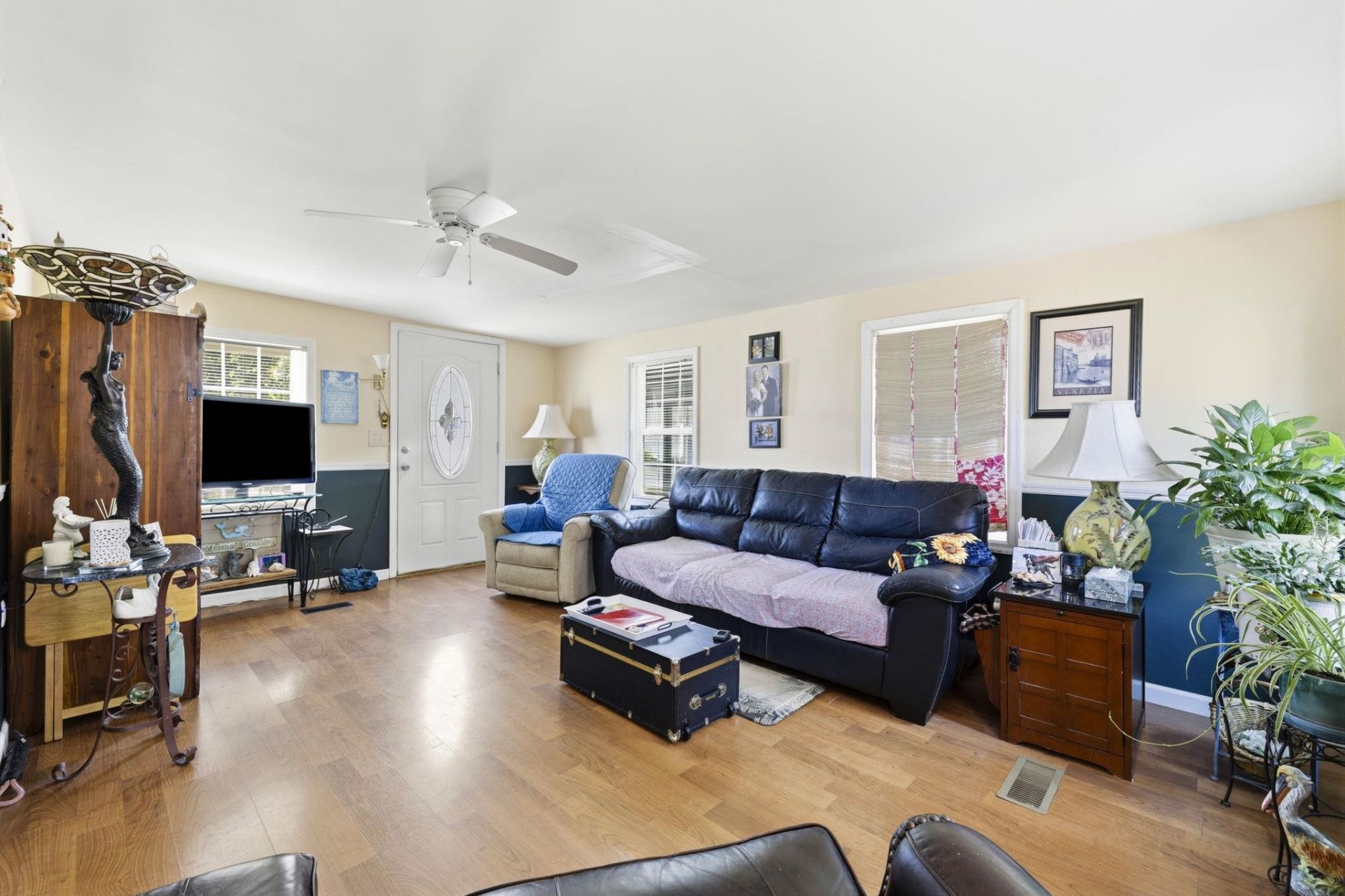 155 Ridgeway Loop Photo 5