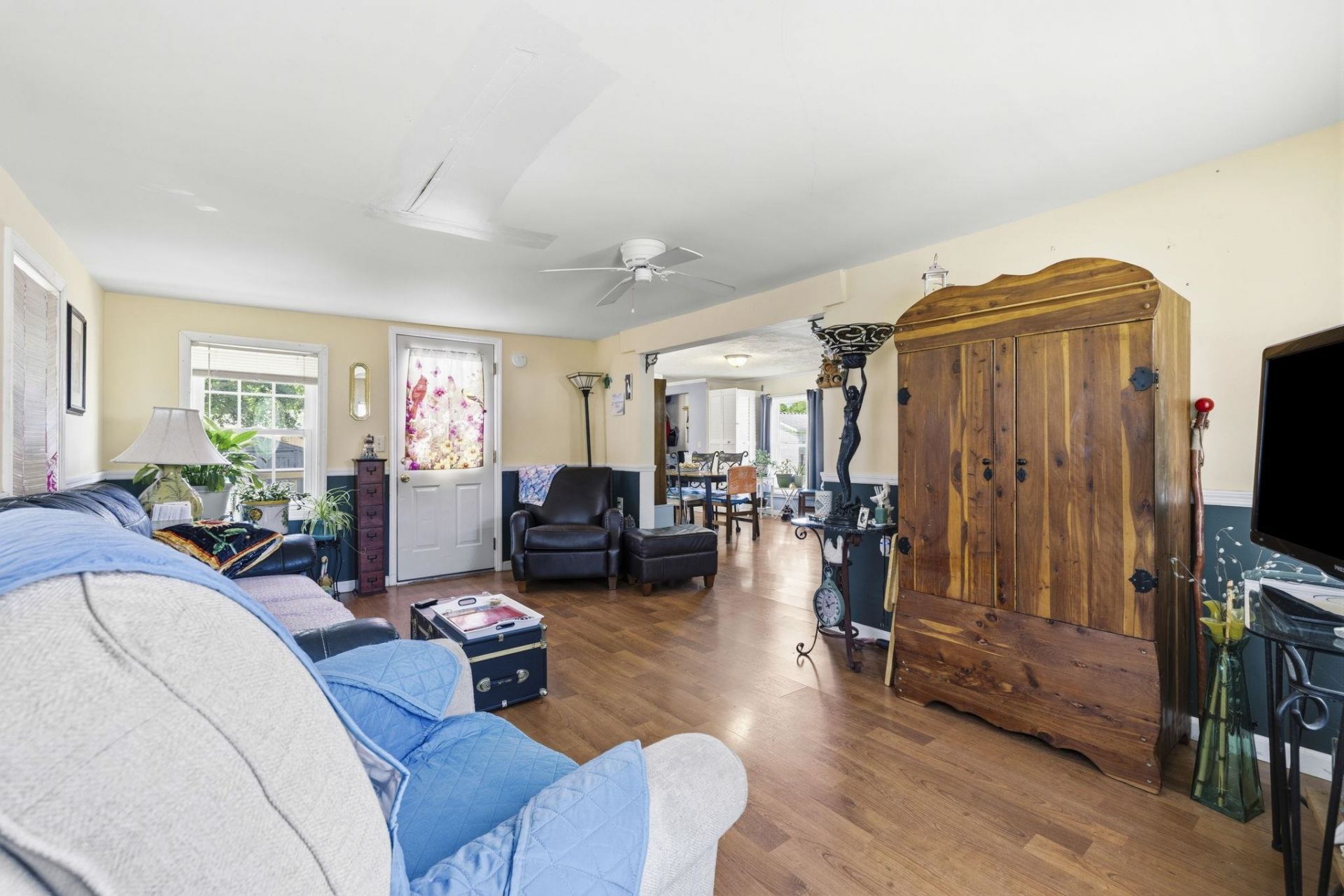 155 Ridgeway Loop Photo 6
