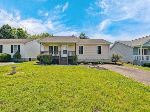 1701 Gordon AVE SE, Roanoke, VA 24014