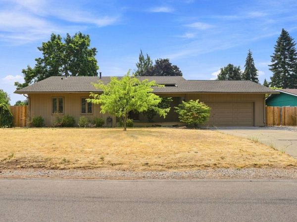 1624 E 49th Ave, Spokane, WA 99223