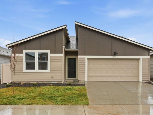 1019 E K St, Deer Park, WA 99006