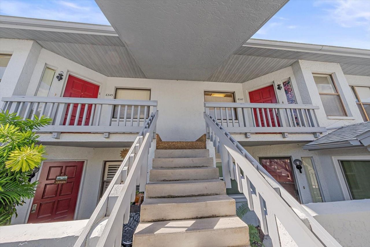 6347 Approach Road, Unit 2F, Sarasota, FL 34238 Photo