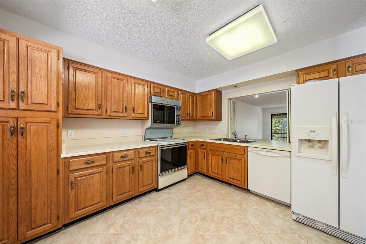 6347 Approach Road, Unit 2F, Sarasota, FL 34238 Photo