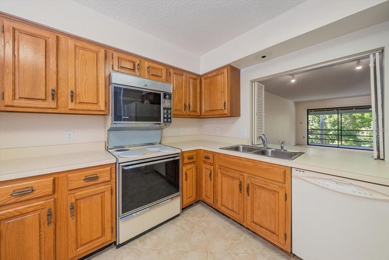 6347 Approach Road, Unit 2F, Sarasota, FL 34238 Photo