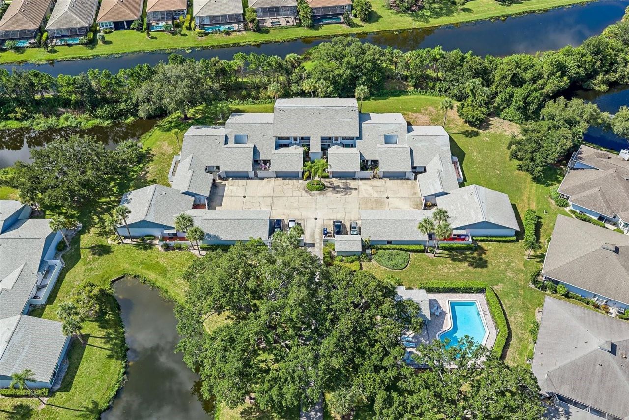 6347 Approach Road, Unit 2F, Sarasota, FL 34238 Photo