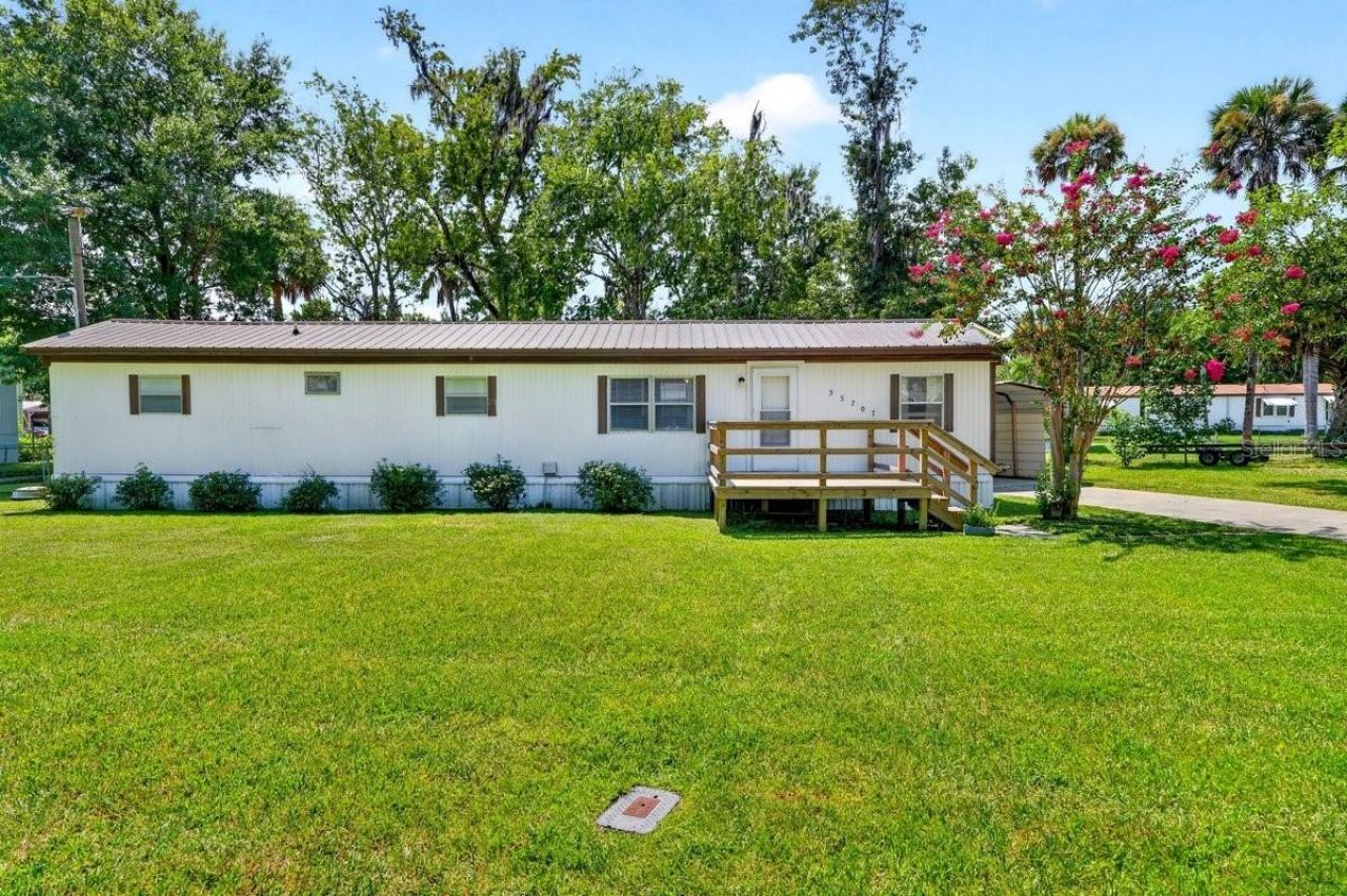 55707 Jamie Drive, Astor, FL 32102 Photo
