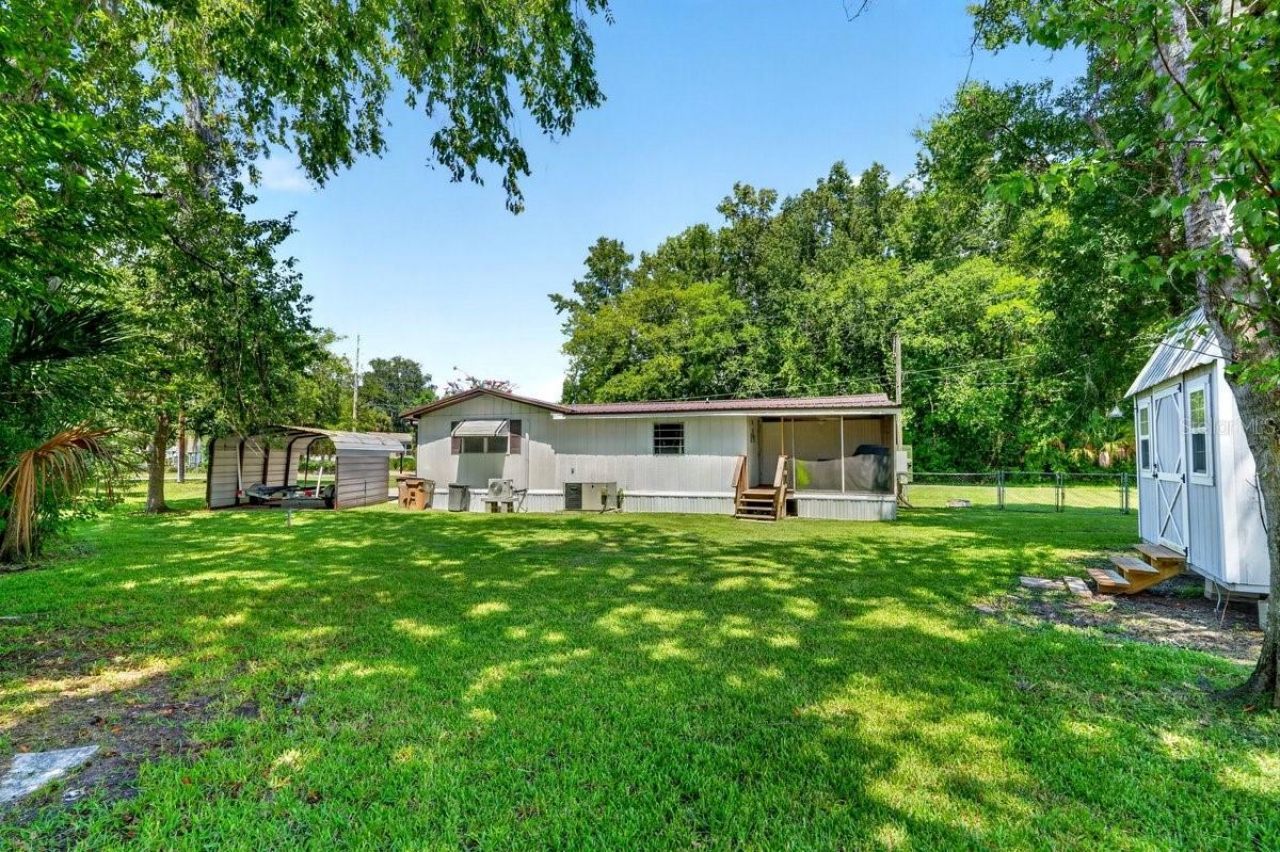 55707 Jamie Drive, Astor, FL 32102 Photo