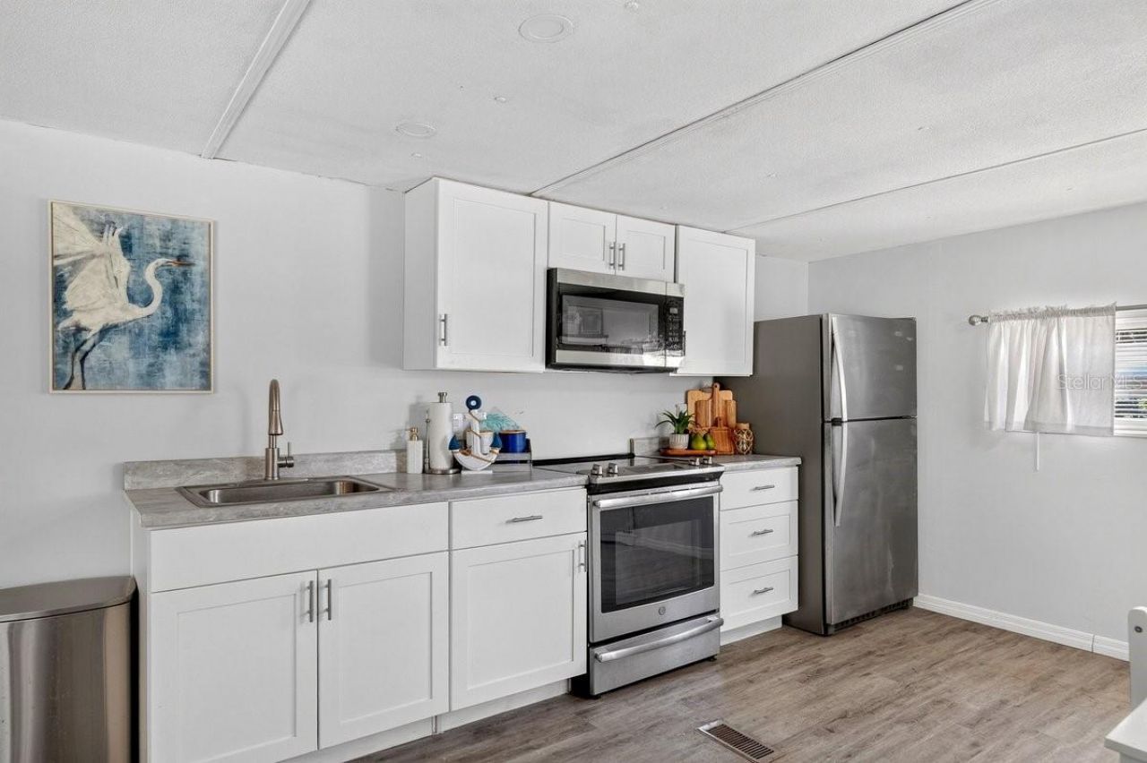 55707 Jamie Drive, Astor, FL 32102 Photo