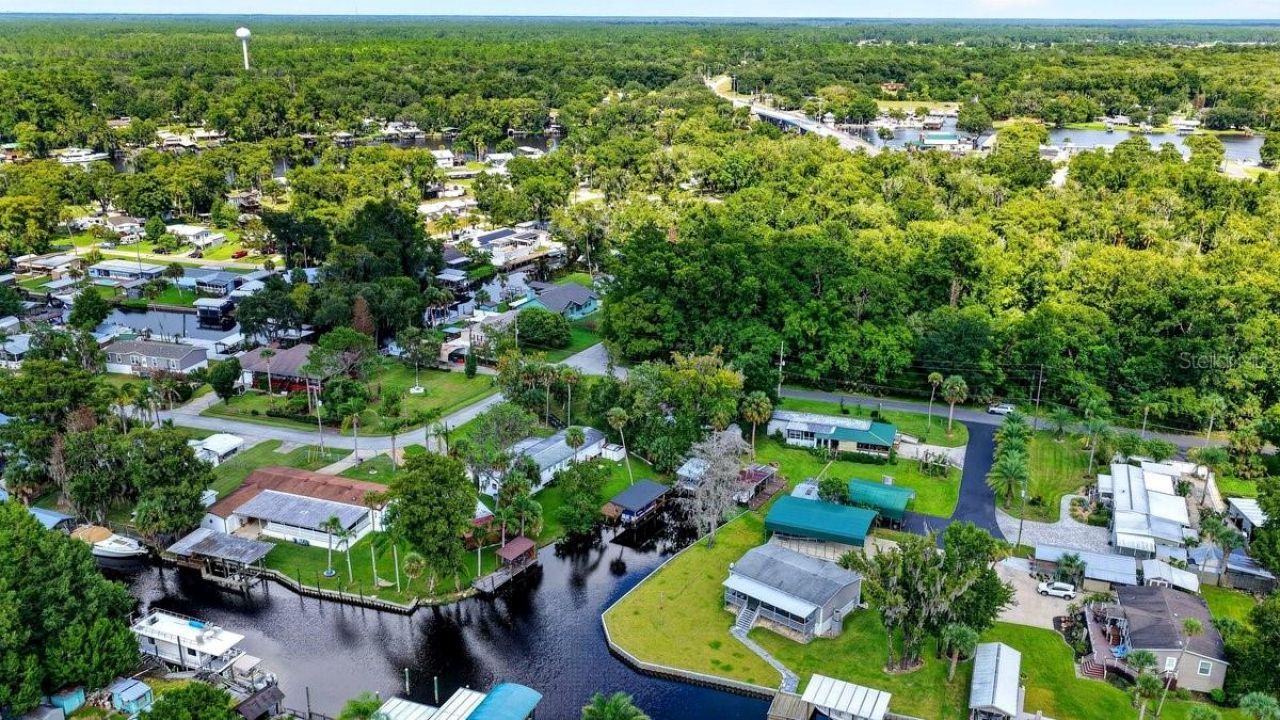 55707 Jamie Drive, Astor, FL 32102 Photo