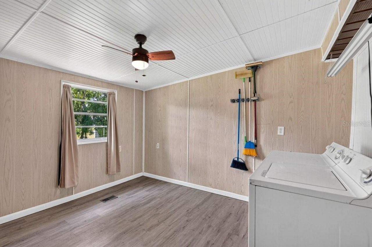 55707 Jamie Drive, Astor, FL 32102 Photo