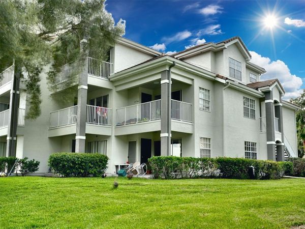 13815 FAIRWAY ISLAND DRIVE , Unit 1335, ORLANDO, FL 32837