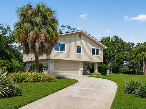 1300 PLEASANT WAY S, ST PETERSBURG, FL 33705