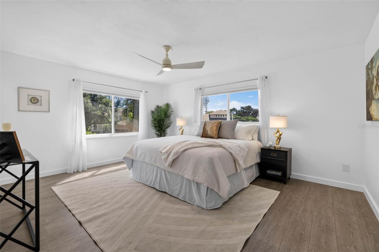 1300 Pleasant Way S, Saint Petersburg, FL 33705 Photo