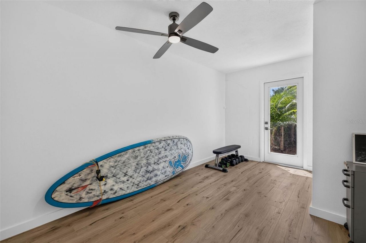 1300 Pleasant Way S, Saint Petersburg, FL 33705 Photo