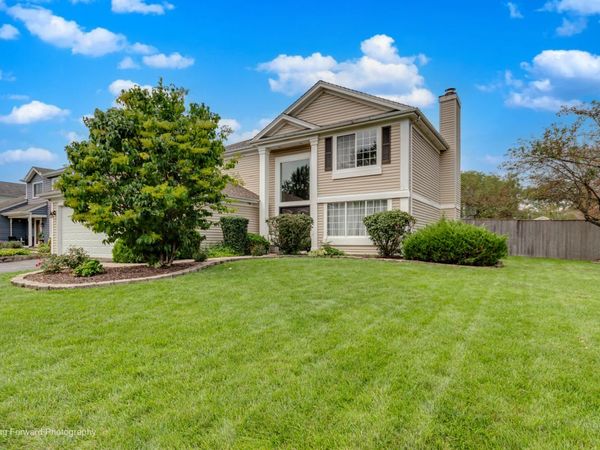 1301 Big Oak Trail , Aurora, IL 60506