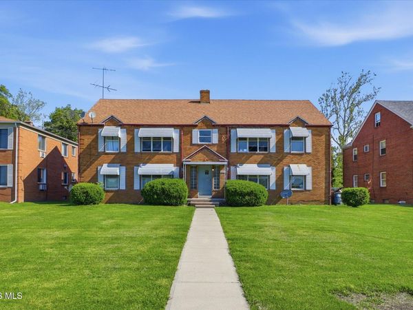 1384 N Cove Boulevard , Toledo, OH 43606