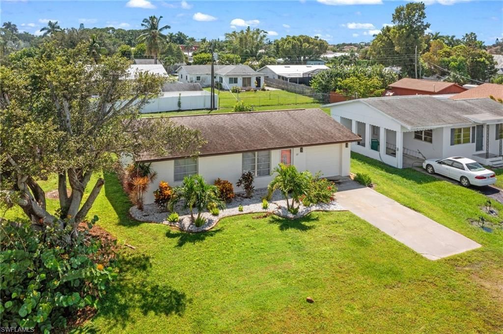 22 3rd St , Bonita Springs, FL 34134 Photo
