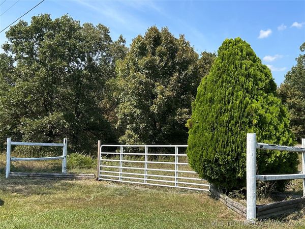 26986 Highway 51 , Stilwell, OK 74960
