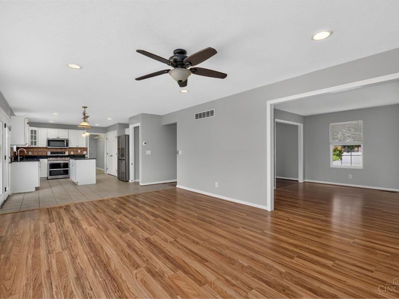 5593 Eden Ridge Drive, Green Township, OH 45247 Photo 11