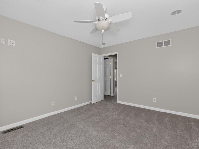 5593 Eden Ridge Drive, Green Township, OH 45247 Photo 19