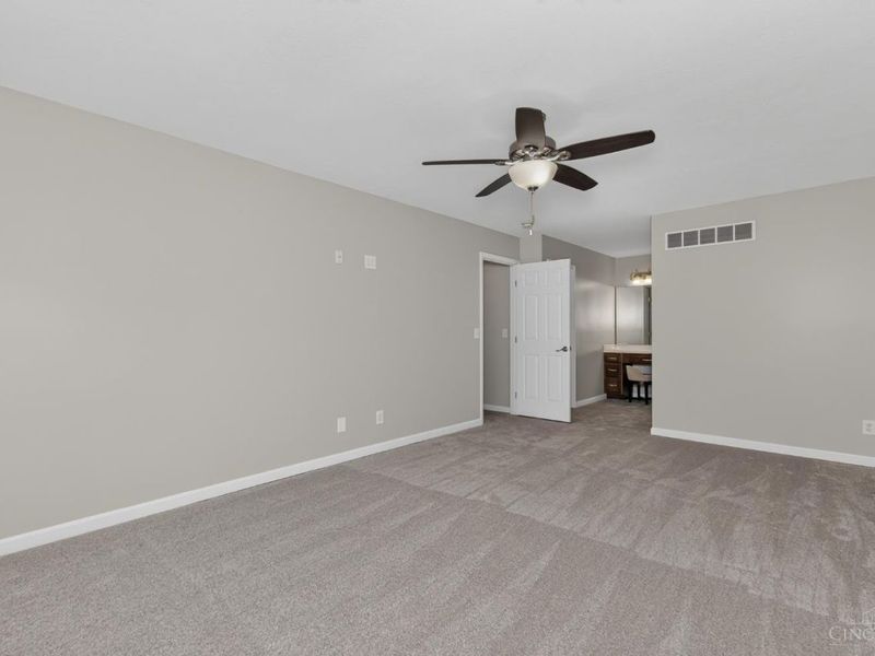 5593 Eden Ridge Drive, Green Township, OH 45247 Photo 26