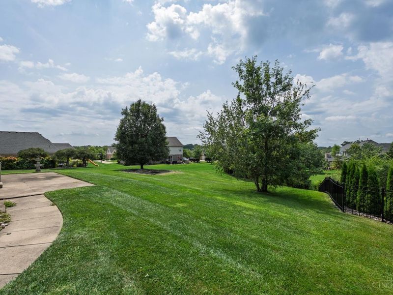 5593 Eden Ridge Drive, Green Township, OH 45247 Photo 39