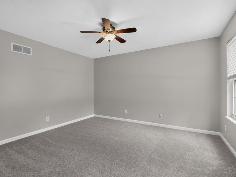 5593 Eden Ridge Drive, Green Township, OH 45247 Photo 6