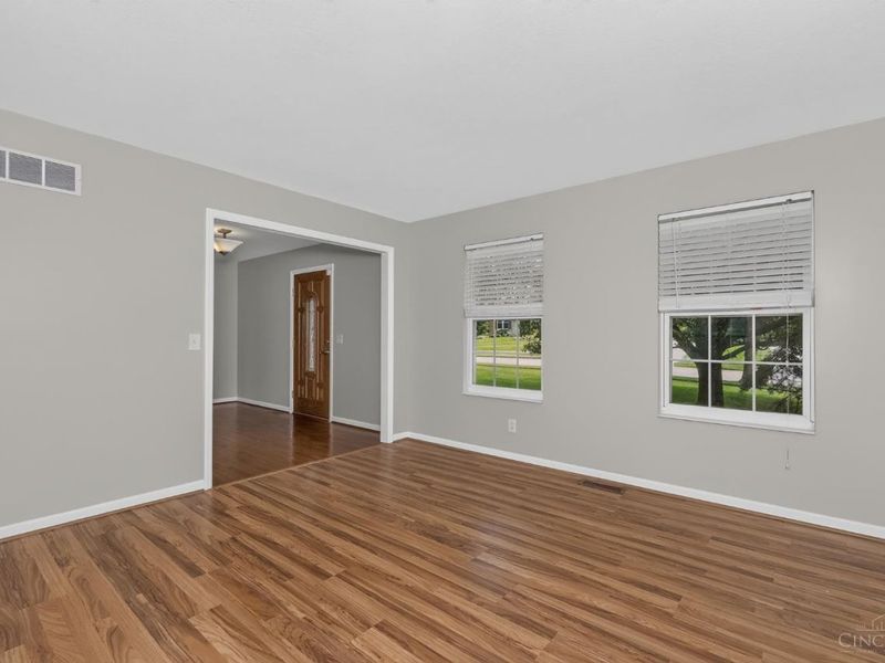 5593 Eden Ridge Drive, Green Township, OH 45247 Photo 9