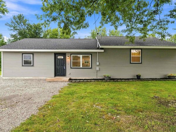 2854 S Lima Road, Kendallville, IN 46755