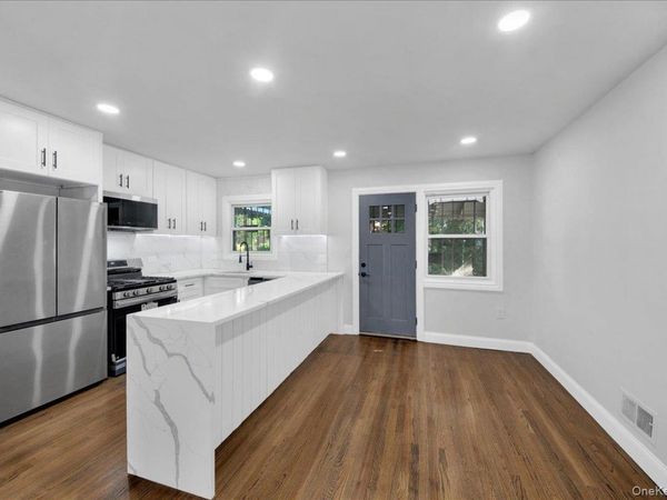 1052 E 227th Street , Bronx, NY 10466