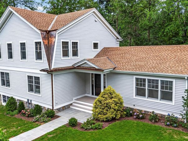 21 Twin Lakes Road, South Salem, NY 10590