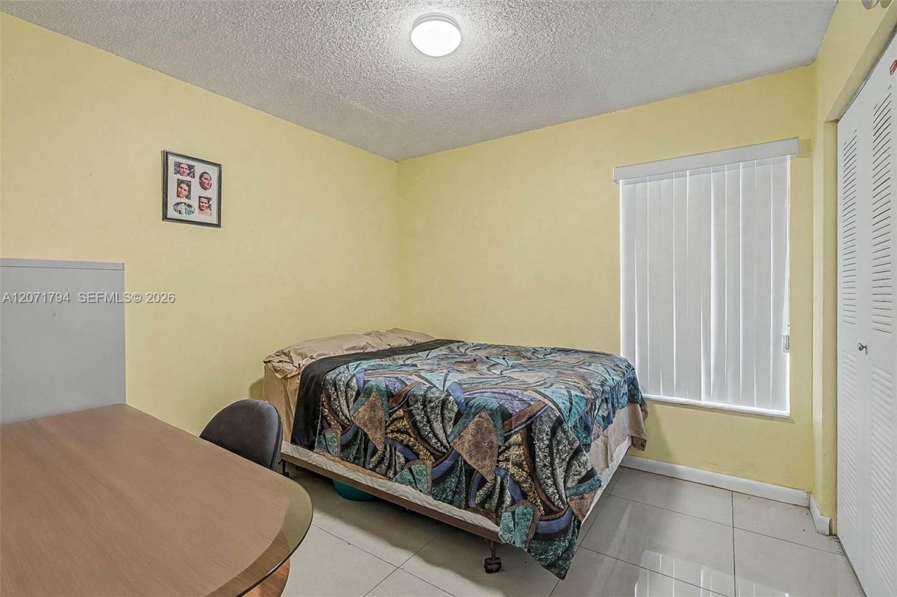 14963 SW 74th Ter , Miami, FL 33193 Photo
