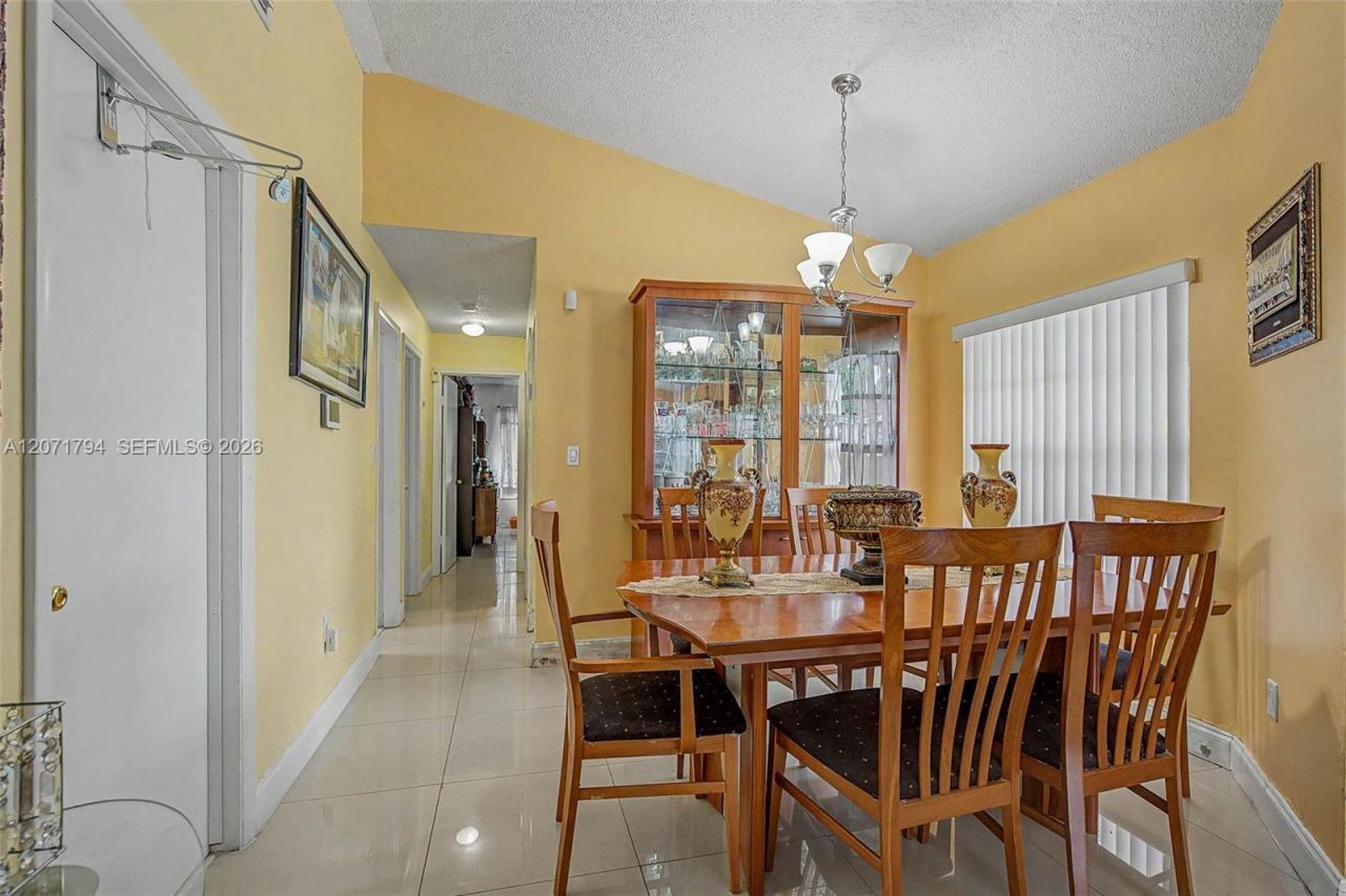 14963 SW 74th Ter , Miami, FL 33193 Photo