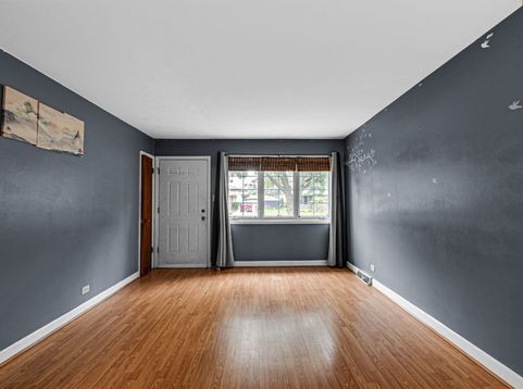 Main Photo