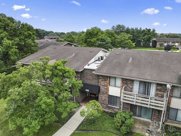 465 Raintree Court , Unit 2B, Glen Ellyn, IL 60137