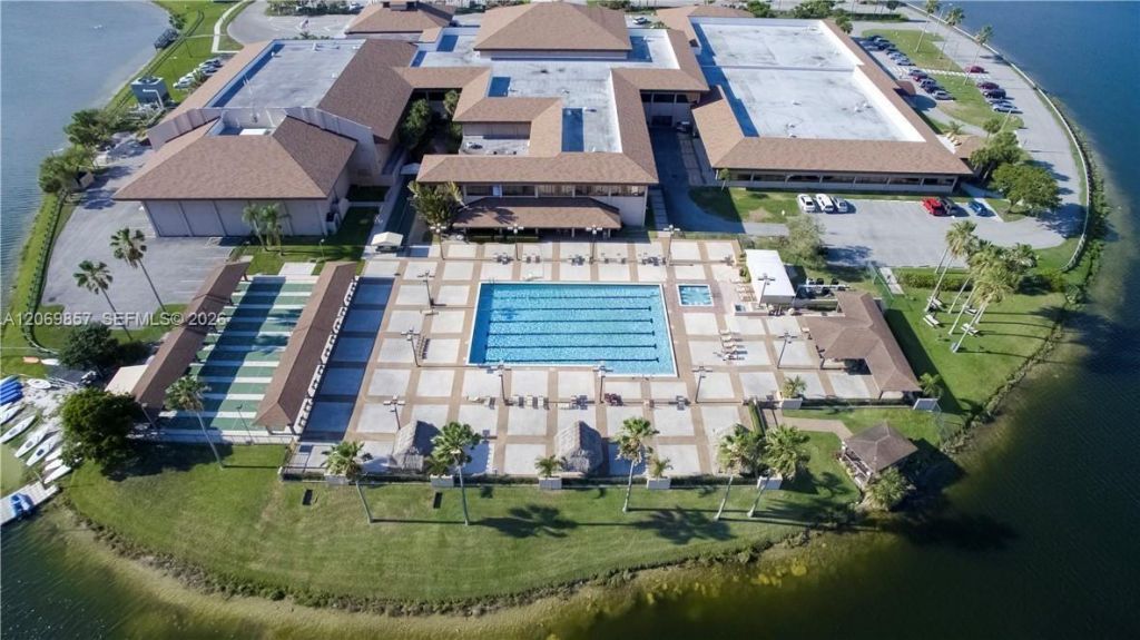 12750 SW 15th St , Unit 204D, Pembroke Pines, FL 33027 Photo