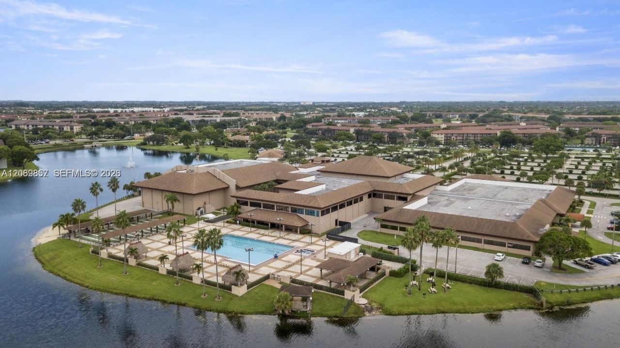 12750 SW 15th St , Unit 204D, Pembroke Pines, FL 33027 Photo