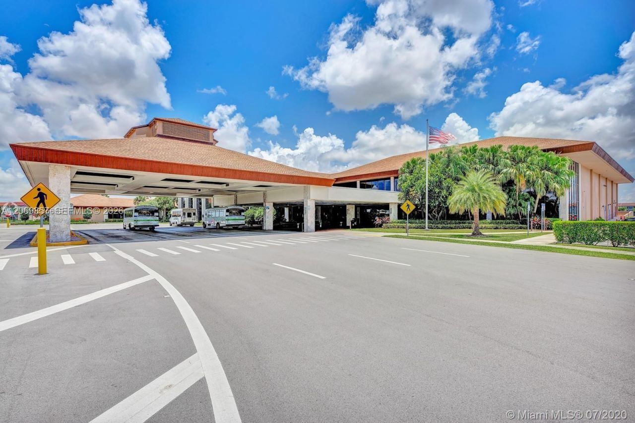 12750 SW 15th St , Unit 204D, Pembroke Pines, FL 33027 Photo