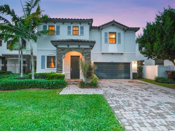9260 W 35th Ln, Hialeah, FL 33018