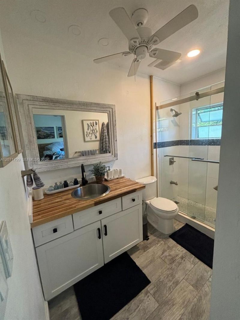 1860 Venice Park Dr , Unit 206, North Miami, FL 33181 Photo